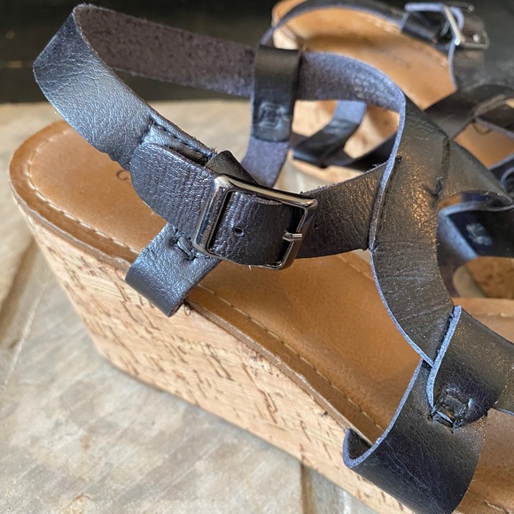 BASS AND CO- leather cork wedges Sz 7 - Picture 5 of 7
